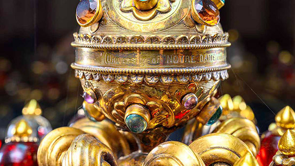 Detail of an ornate crown.